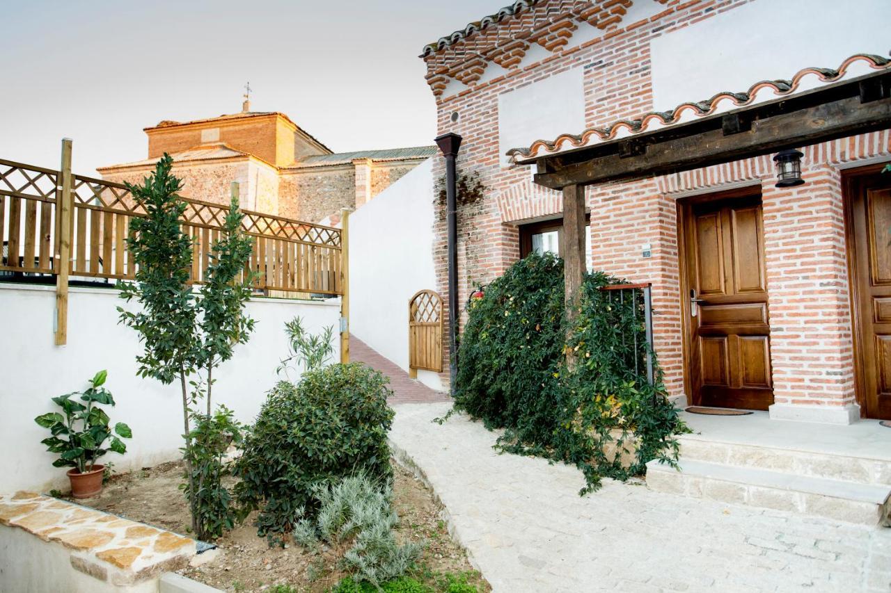 Hosteria Del Mudejar Avila Velayos Exterior photo