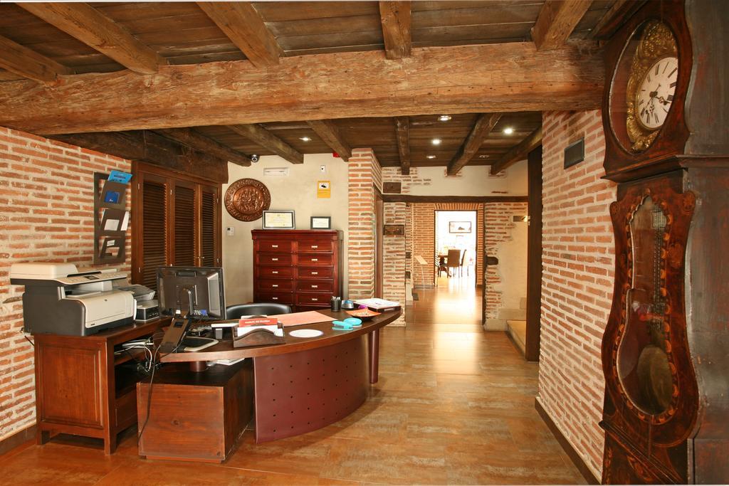 Hosteria Del Mudejar Avila Velayos Exterior photo