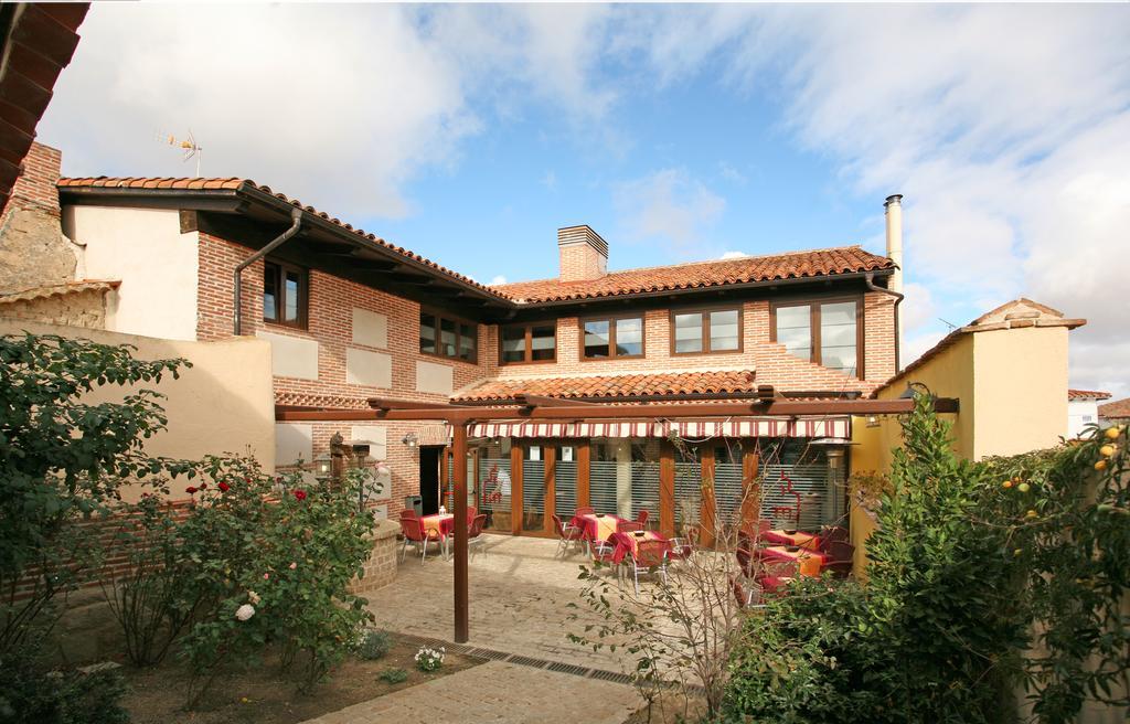 Hosteria Del Mudejar Avila Velayos Exterior photo
